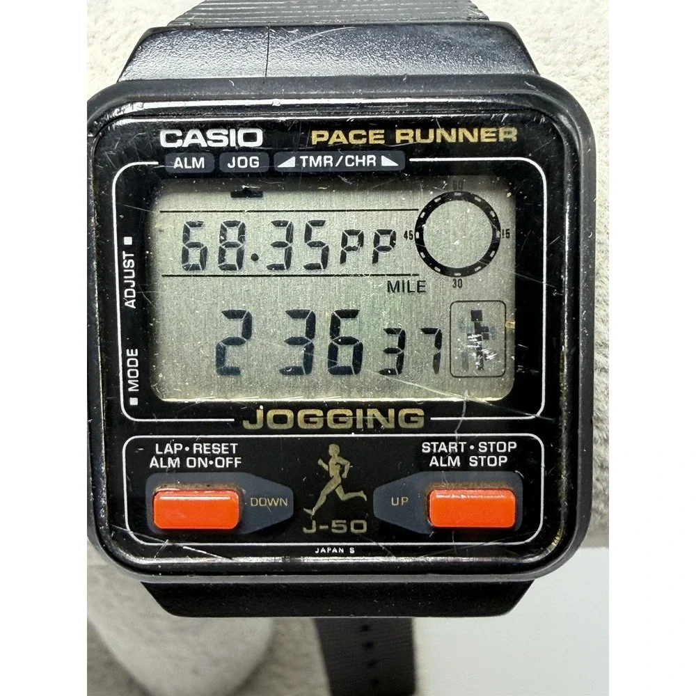 Casio J-50 New Battery Pace Runner Jogging Mens Watch Mod 208 33MM 8
